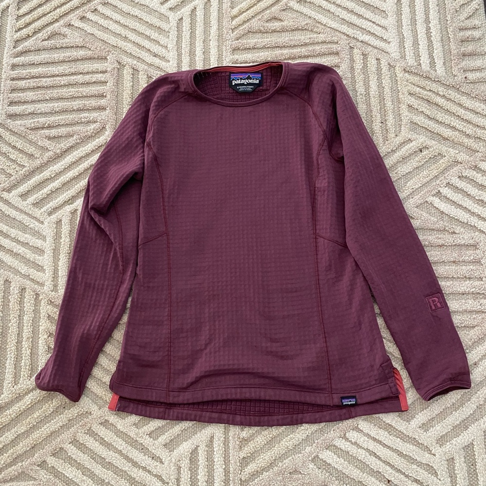 Patagonia Women's Burgundy Thermal Crewneck Top.  Size Small.  Worn once.
